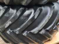 Roues, Pneus, Jantes, Barillets Jumelage Trelleborg 750/50-30.5  en 850/55-42