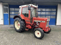 Tracteurs anciens International 743 XL