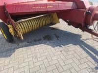 Presses New Holland Super Hayliner 268 Kleinpakken-pers