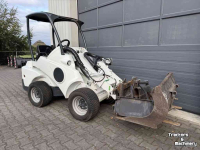 Chargeuse sur pneus Avant 523
