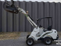 Chargeuse sur pneus Avant 523