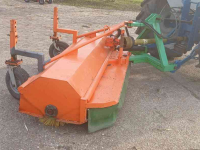 Balayeur Holaras 220