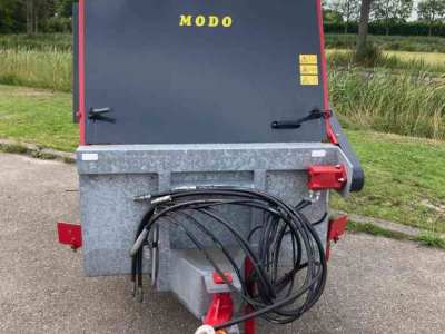 Epandeur de fumier  Compoststrooier strooier vaste mest fruitteelt