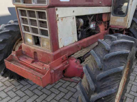 Tracteur International 946