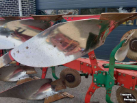 Charrues Kverneland LD 100-160-9   4 Schaar ploeg