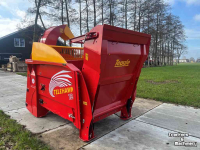 Distributeur de paille pour des logettes Teagle Tomahawk 6200H