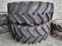 Roues, Pneus, Jantes, Barillets Jumelage BKT 710/70R42 & 600/65R30