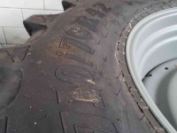 Roues, Pneus, Jantes, Barillets Jumelage BKT 710/70R42 & 600/65R30