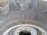 Roues, Pneus, Jantes, Barillets Jumelage BKT 710/70R42 & 600/65R30