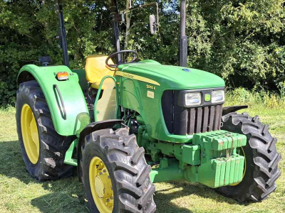 Tracteur John Deere 5065E