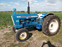 Tracteur Ford 5000