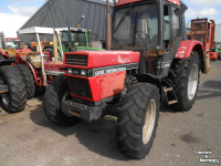 Tracteur Case-IH 844 xla