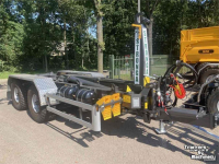 Système leve conteneur à bras Stronga HL210