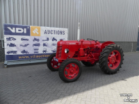 Tracteurs anciens David Brown D25