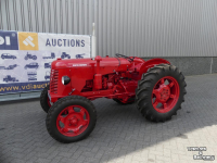 Tracteurs anciens David Brown D25