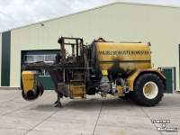 Epandeur de fumier Challenger Challenger Terragator TG8133