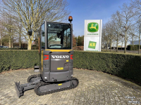 Pelles sur chenilles Volvo EC18E