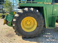 Ensileuse automotrice John Deere 6710