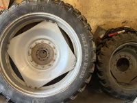 Roues, Pneus, Jantes, Barillets Jumelage Michelin 230/95 R32 en 270/95R48