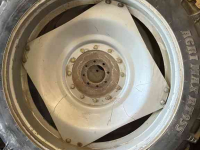 Roues, Pneus, Jantes, Barillets Jumelage Michelin 230/95 R32 en 270/95R48