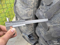 Roues, Pneus, Jantes, Barillets Jumelage Alliance 270/95R32
