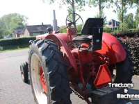 Tracteurs anciens Farmall B-450 Oldtimer Tractor