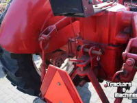 Tracteurs anciens Farmall B-450 Oldtimer Tractor