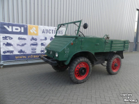 Tracteurs anciens Mercedes Benz Unimog 411