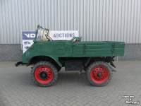 Tracteurs anciens Mercedes Benz Unimog 411