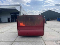 Distributeur de fourrage en bloc Strautmann BVW
