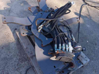 Chargeur frontal Valtra N134 voorlader aanbouw