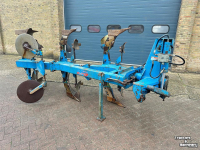 Charrues Dowdeswell DP 7 PLOEG