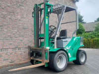 Charriot tous terrains à mât  Boomteelt Heftrucks