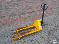 Charriot tous terrains à mât  Boomteelt Heftrucks