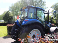 Tracteur New Holland T5.105 met luchtreminstallatie