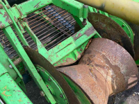 Arracheuse de pommes de terre AVR Wagenrooier