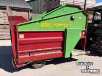 Distributeur de fourrage en bloc Strautmann Blokkenwagen