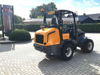 Chargeuse sur pneus Giant V4502T