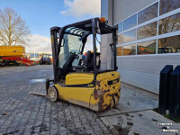 Chariot élévateur Yale 2T electr. heftruck