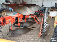 Charrues Kuhn varimaster 153