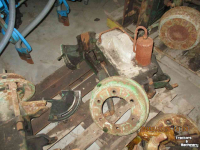 Pièces d‘occasion pour tracteurs Deutz d40 d 30  serie en 3005 en 4005  serie