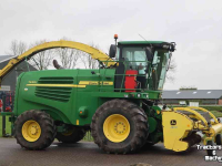 Ensileuse automotrice John Deere 7450