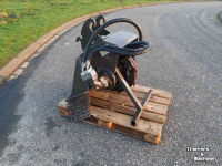 Fraiseuse de souches Hemos S 550-040