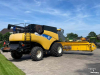 Moissonneuse batteuse New Holland CR 980 Combine + Maaibord
