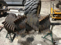 Pièces d‘occasion diverse New Holland 1270r 1290r 1270r+ 1290r+