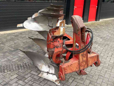 Charrues Krone Askan 140/3