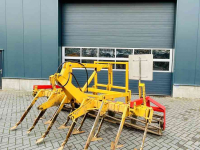 Cultivateur Rumptstad Cultivator met kooirol en hydraulische hefinrichting