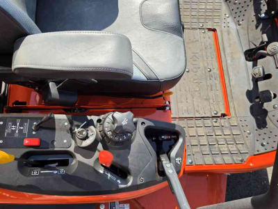 Tracteur Tondeuse Autoporté Kubota ZD1211