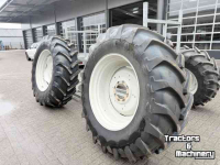 Roues, Pneus, Jantes, Barillets Jumelage Michelin 20.8 R38 + 16.9 R28, 520/85 R38 + 420/85 R28