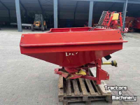 Distributeur d‘engrais Lely centerliner stooier , front aandrijving